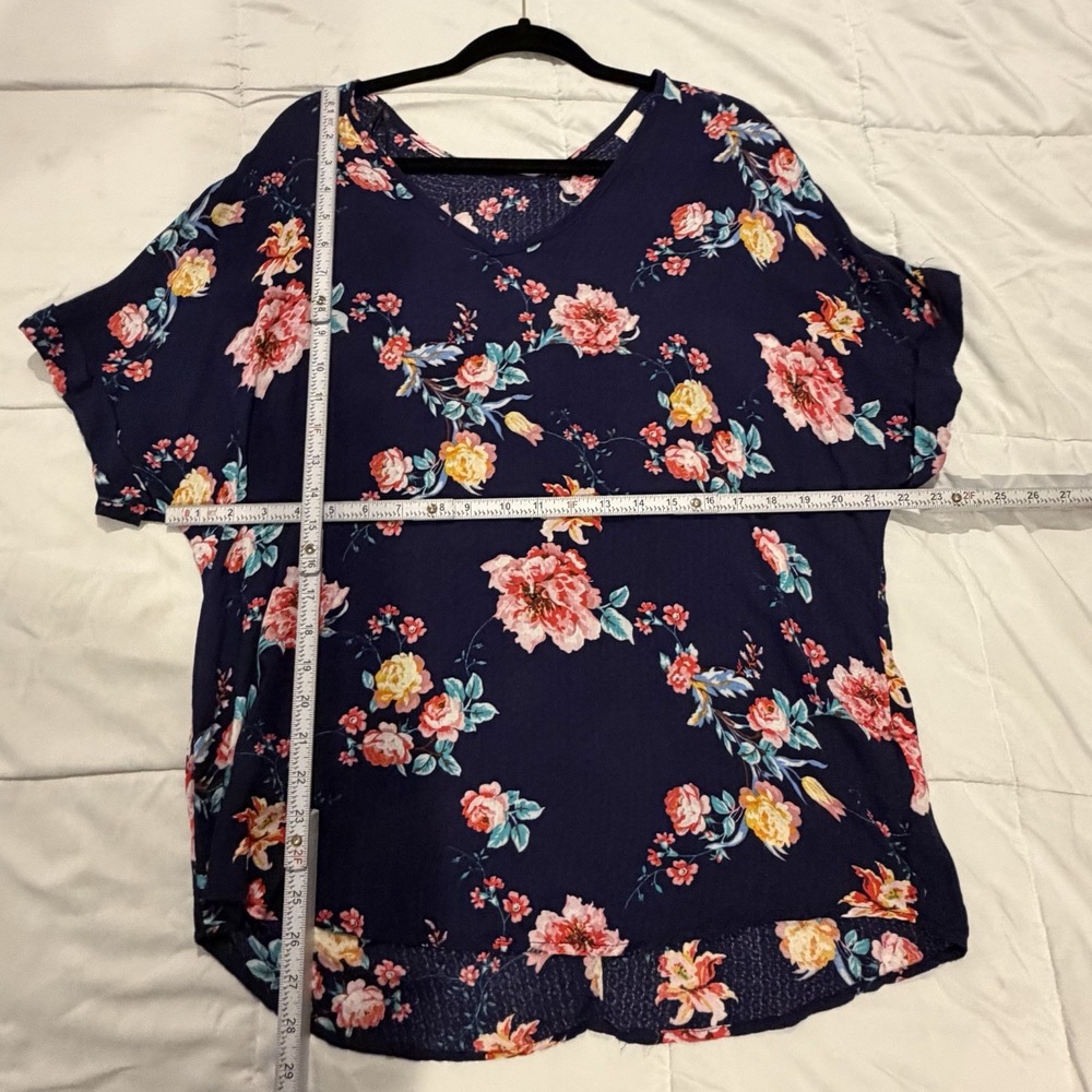 Kaileigh Navy Floral Dolman Sleeve Blouse Size XL Rayon Made in USA - Picture 8 of 14